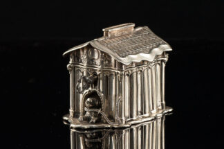 Sparkasse Money Bank Dog with House versilbert