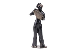 Figur Frau mit Ziehharmonika im Matrosen Gewand