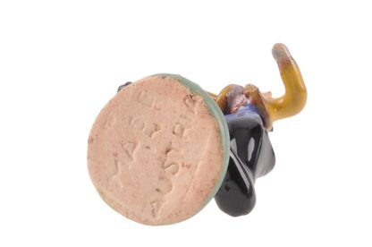 Märchen Mann mit sieben Meilenstiefel Keramik Figur Miniatur Made in Austria3