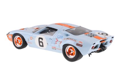 Spark 1:18 Ford GT MK II No. 6 Winner LM 19692