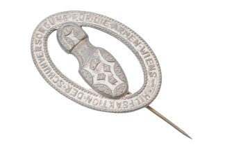 Pin Abzeichen der Hilfsaktion der Schuhversorgung für die Armen Wiens