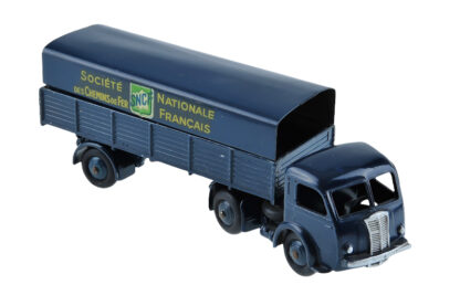 Dinky Toys Tracteur Panhard
