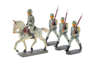Elastolin Offizier zu Pferd+3 Soldaten im weiten Schritt