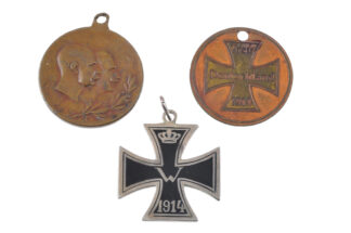 Drei patriotische Abzeichen WW1