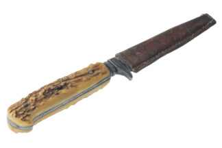 Stiefelmesser WW2 mit Horngriff und Lederscheide
