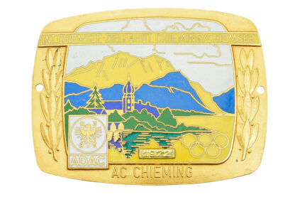 Autoplakette ADAC 1972 Zielfahrt Chiemsee AC Chieming Olympia