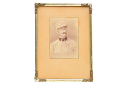 Vintage Foto WW1 Soldat mit Orden Rotes Kreuz/Verdienstkreuz