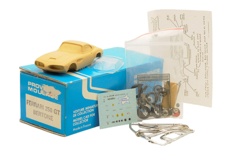 Miniature Jaguar XK150 Bertone 1958 – PROVENCE MOULAGE Kit Résine Construit 1/43