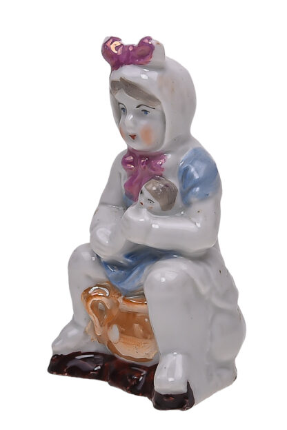Vintage Money Bank Spardose Sparbüchse Mädchen mit Puppe – Bild 2
