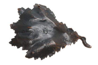 Bronzefigur Hirschkäfer auf Eichenblatt – Bild 6