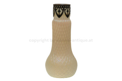 Jugendstil Art Deco Glasvase weiß mit Montierung – Bild 2