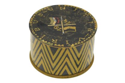 Patriotische Holzdose Grabenarbeit Viribus Unitis WW1 1914 2 Flaggen – Bild 2