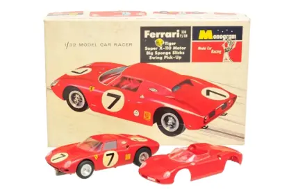 MONOGRAM Ferrari 330/250 1:32 Slotcar