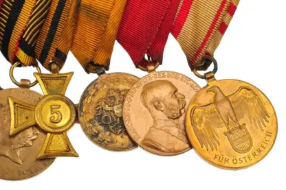Ordenspange mit 8 Orden K.u.K Monarchie WW1 Österreich – Bild 3