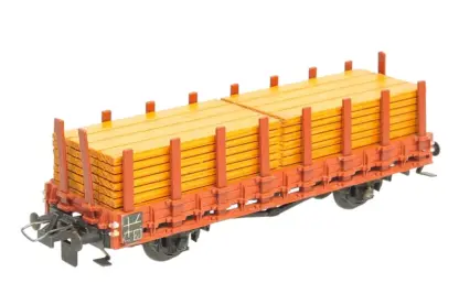TRIX H0 Rungenwagen mit Ladegut
