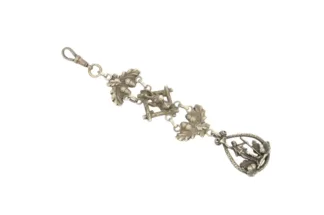Hier sehen Sie eine Uhrenkette mit jagdlichem Motiv. Die Kette ist ca 15 cm lang und aus punziertem Silber. 