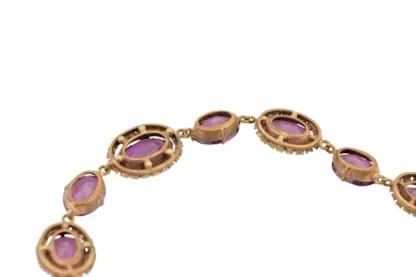 Biedermeier Halskette mit violetten Verneuil Steinen und Perlen – Bild 9
