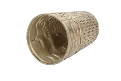 Silberner Fingerhut mit Jugendstil Reh Motiv Sammlerstück – Bild 5
