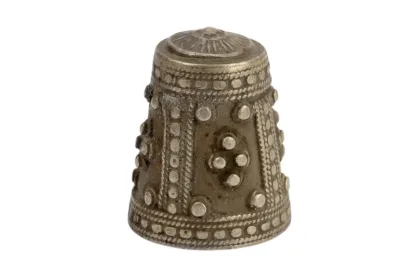 Silberner Fingerhut mit gepunktetem Muster, Sammlerstück, Fingerhut, thimble, silver, silber, Vintage