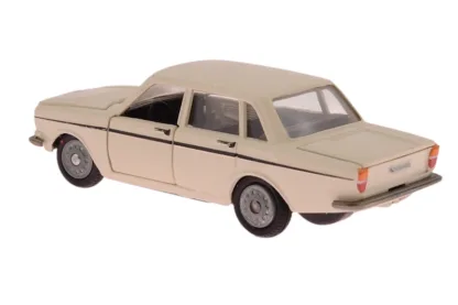 Tekno 1:43 Volvo 144 – Bild 4