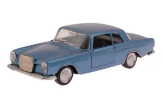 Auto Pilen 1:43 mercedes Benz Coupe 250