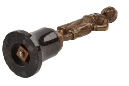 Bronzefigur eines Jünglings um 1920 – Bild 6