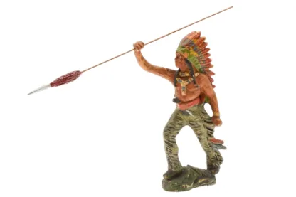 Pfeiffer Indianer angreifend mit Speer