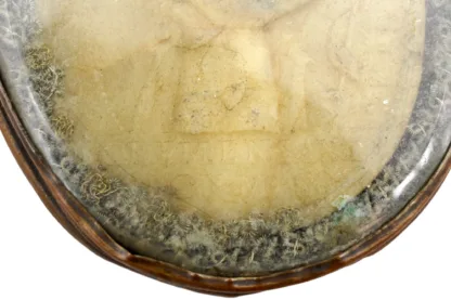 Ovale Reliquie mit Klosterarbeit und Wachsmedaillon – Bild 8