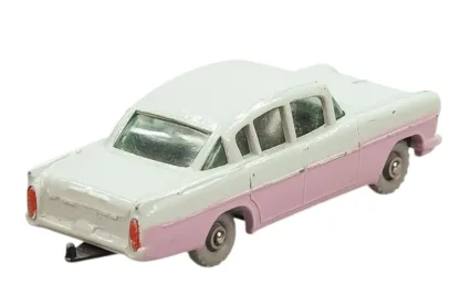 Matchbox by Lesney No. 22 Vauxhall Cresta Grey Plastic Wheels Plastic Wheels – Bild 3