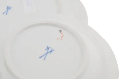 Seltenes 3-teiliges Meissen Set Kaffeetasse Untertassen Dessertteller – Bild 10