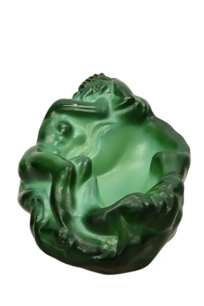 Malachit Glas Schale mit Weiblichem Akt um ca 1935 von Schlevogt – Bild 4