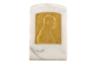 Feuervergoldete Bronzeplakette Kaiser Franz Josef auf Marmorstele