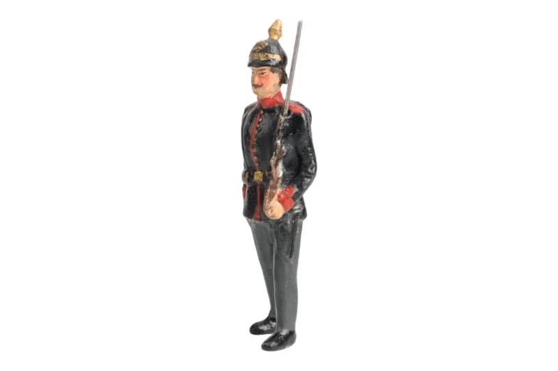 Firma Pfeiffer Figur deutscher Soldat mit Pickelhaube 2 Firma Pfeiffer Figur deutscher Soldat mit Pickelhaube – Bild 2