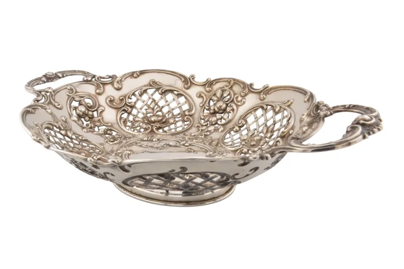 Durchbrochene florale Silberschale mit Rocaillen Dekor 5 Durchbrochene florale Silberschale mit Rocaillen Dekor – Bild 5