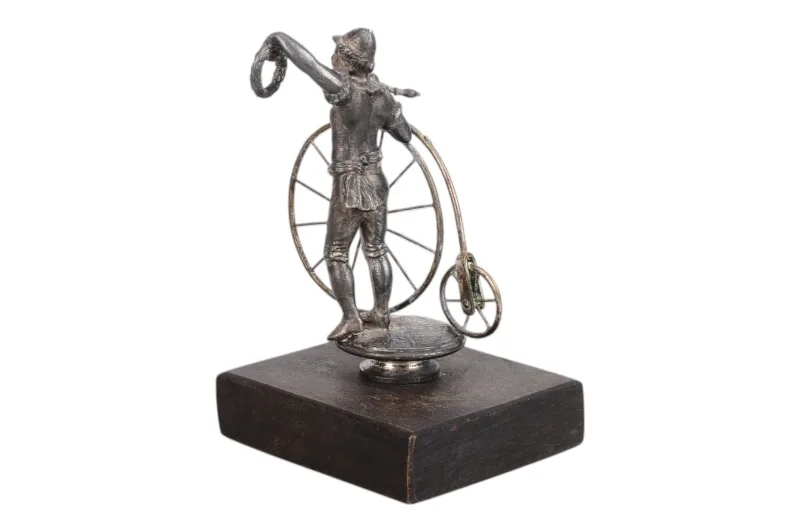 Vintage Hochrad Metallfigurine auf Holzsockel 5 Vintage Hochrad Metallfigurine auf Holzsockel – Bild 5