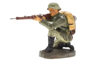Bellum Soldat kniend mit Gewehr im Anschlag