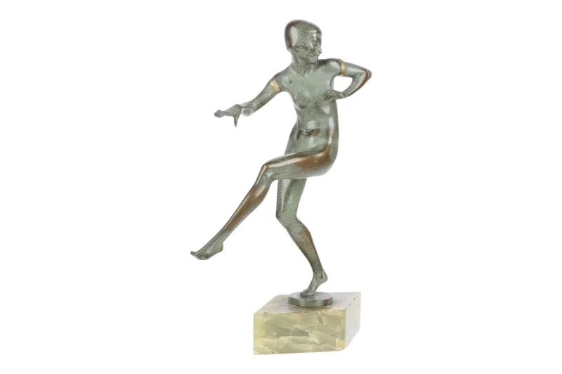 Tanzender Frauenakt in Bronze auf grünem Steinsockel Johann Elischer 2 Tanzender Frauenakt in Bronze auf grünem Steinsockel Johann Elischer – Bild 2