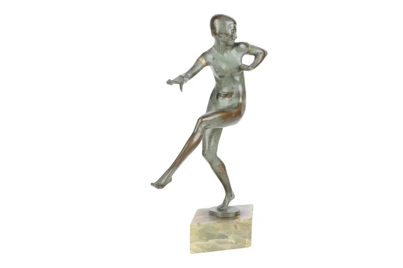 Tanzender Frauenakt in Bronze auf grünem Steinsockel Johann Elischer 9 Tanzender Frauenakt in Bronze auf grünem Steinsockel Johann Elischer – Bild 9