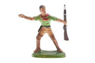 Tipple Topple Cowboy gehend mit Gewehr