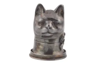 Englische Silberne Streichholzdose in Form eines Katzenkopfs