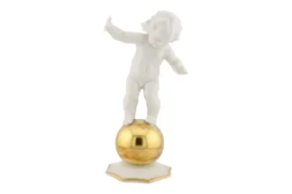 Porzellan Putto auf Goldener Kugel von Hutschenreuther