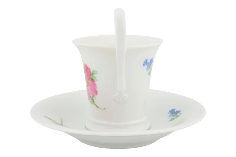 Schwanenhenkel Mokkatasse im Motiv Wilde Rose von Meissen in I. Wahl mit Untertasse 6 Schwanenhenkel Mokkatasse im Motiv Wilde Rose von Meissen in I. Wahl mit Untertasse – Bild 6