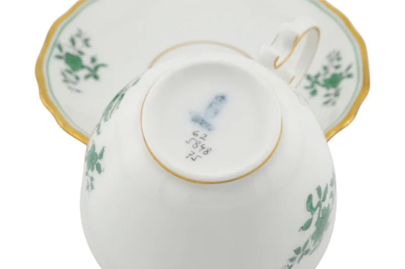 Augarten Porzellan Kaffeetasse mit Untertasse im Prinz Eugen Muster 4 Augarten Porzellan Kaffeetasse mit Untertasse im Prinz Eugen Muster – Bild 4