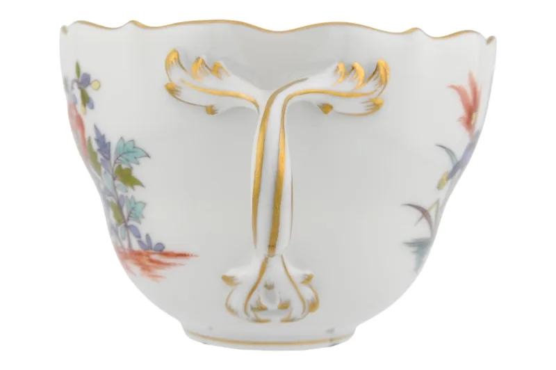Dreiteiliges Meissen Porzellan Kaffeegedeck in Kakiemon Motiv 6 Dreiteiliges Meissen Porzellan Kaffeegedeck in Kakiemon Motiv – Bild 6