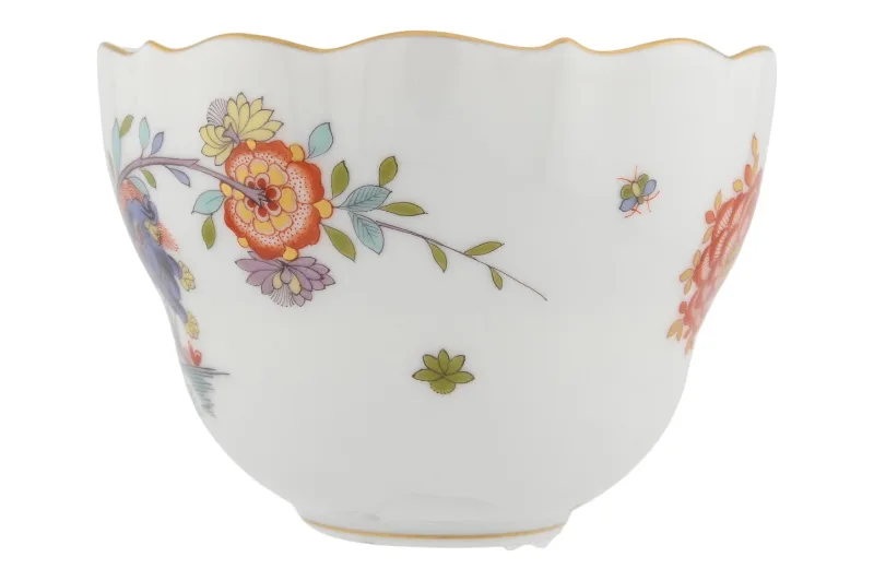 Dreiteiliges Meissen Porzellan Kaffeegedeck in Kakiemon Motiv 7 Dreiteiliges Meissen Porzellan Kaffeegedeck in Kakiemon Motiv – Bild 7