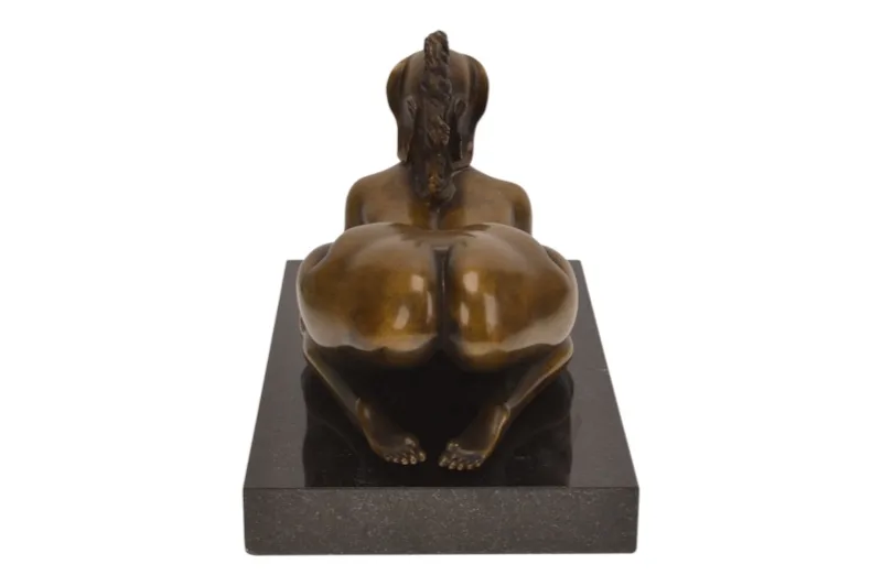 Ernst Fuchs Die Sphinx I Bronzefigur auf Marmorsockel 8 Ernst Fuchs Die Sphinx I Bronzefigur auf Marmorsockel – Bild 8