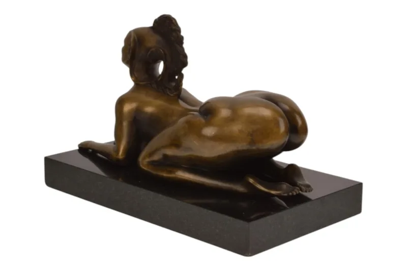 Ernst Fuchs Die Sphinx I Bronzefigur auf Marmorsockel 4 Ernst Fuchs Die Sphinx I Bronzefigur auf Marmorsockel – Bild 4