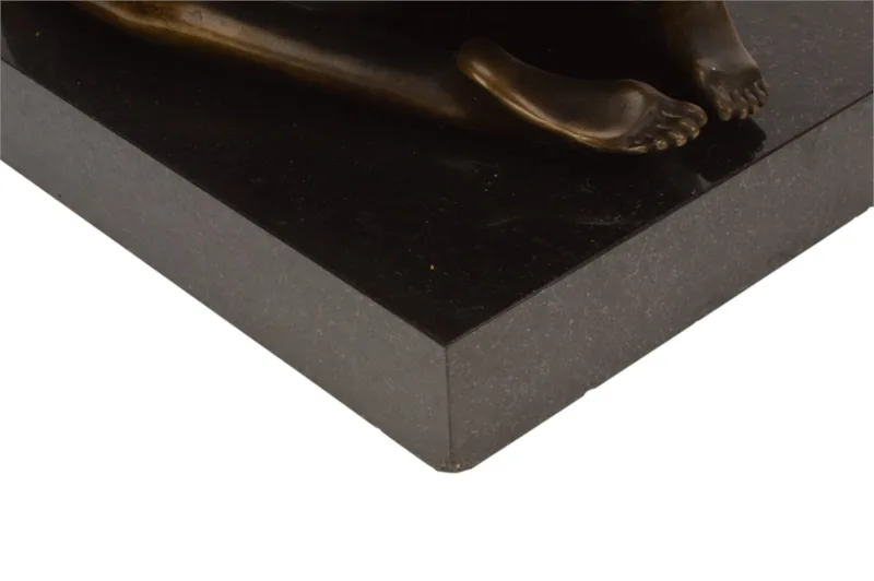 Ernst Fuchs Die Sphinx I Bronzefigur auf Marmorsockel 18 Ernst Fuchs Die Sphinx I Bronzefigur auf Marmorsockel – Bild 18