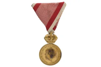 Bronzene Militär Verdienstmedaille Signum Laudis mit Schwerter KFJ