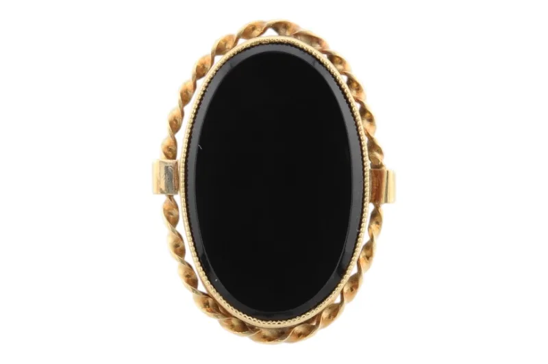 14 Karat Goldring mit schwarzem Stein 2 14 Karat Goldring mit schwarzem Stein